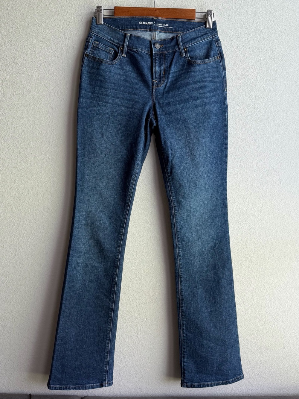 Old Navy Original Mid Rise Bootcut Women's 2 Regular Medium Wash  Lightweight C